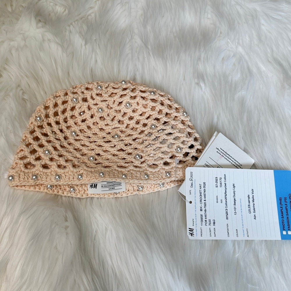 H&M crochet Hat NWT - Picture 2 of 3